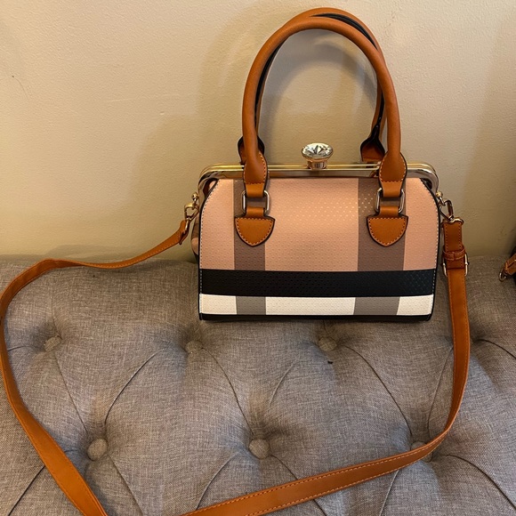 Versona Handbags - Crossbody Purse 💎